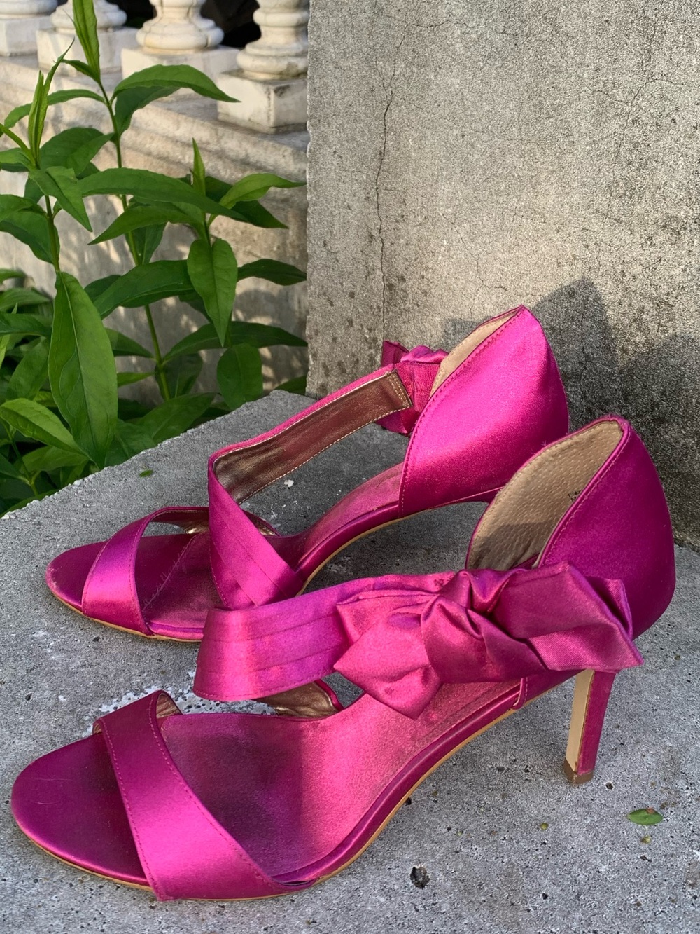 Women's Satin Open-Toe Heel with Decorative Bow - Fuchsia size 11